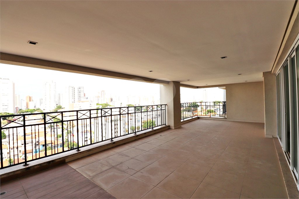 Apartamento à venda com 4 quartos, sendo 2 suítes, em Santa Teresinha, São Paulo, SP