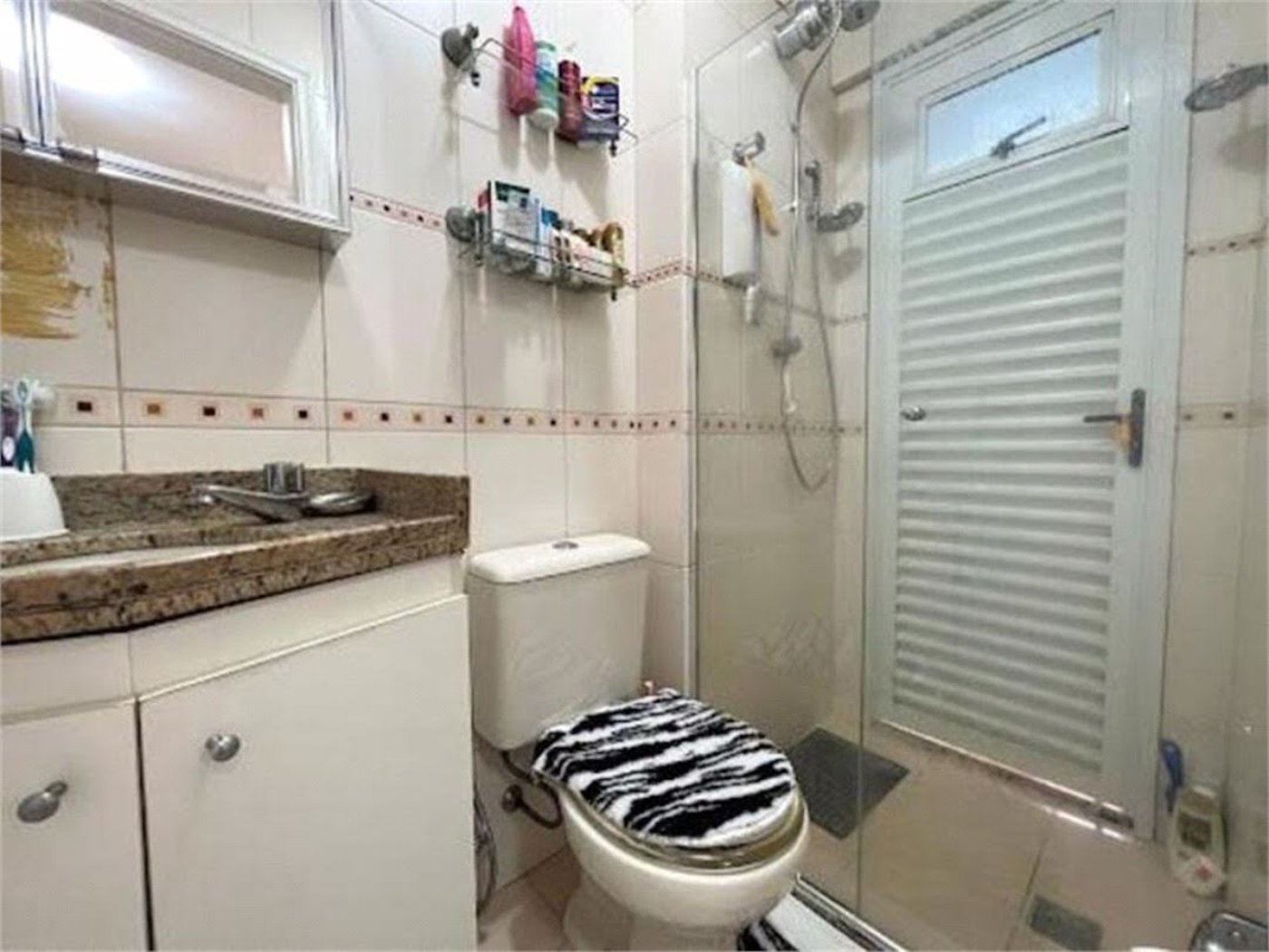 Apartamento Residencial para locação, Gonzaga, Santos - AP0231.