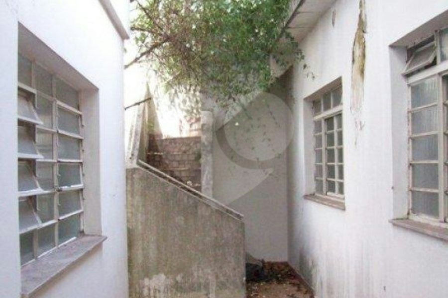 Sobrado à venda com 4 quartos em Parada Inglesa, São Paulo, SP
