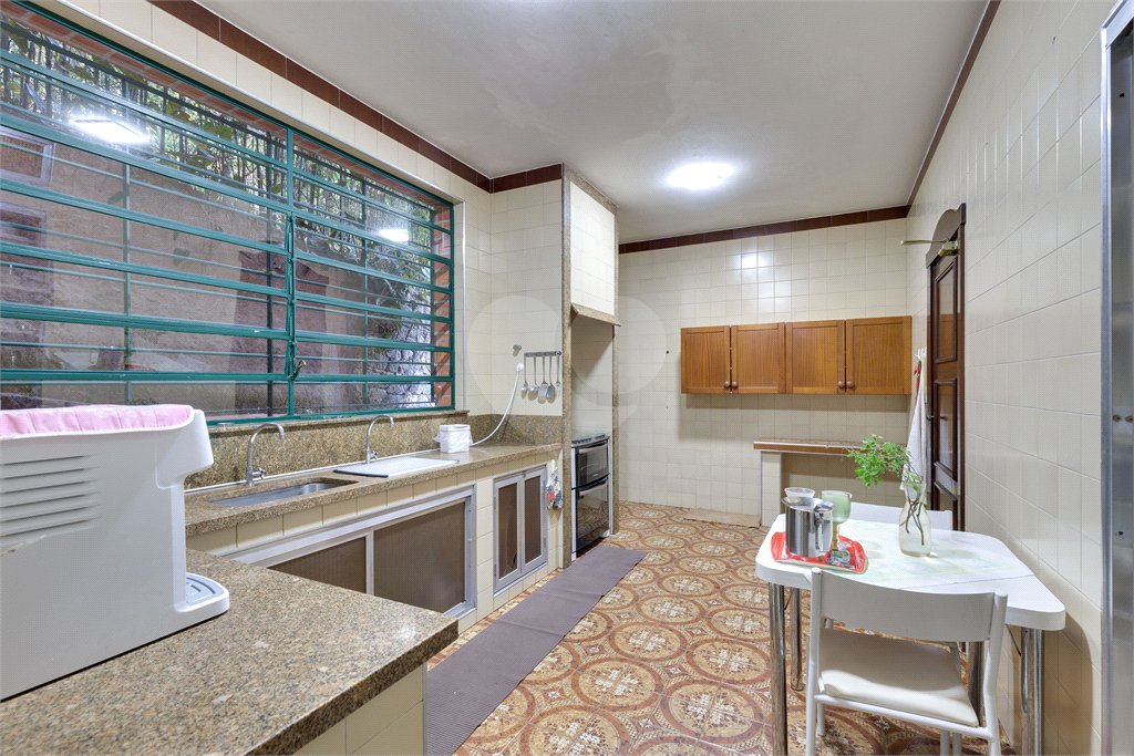 Casa à venda com 4 quartos, sendo 1 suíte, em Guarapiranga, São Paulo, SP
