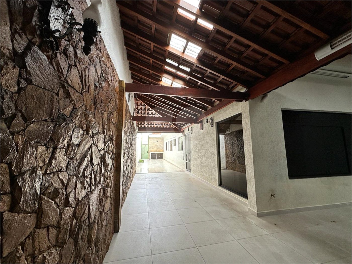Casa Térrea à venda com 3 quartos, sendo 1 suíte, em Tremembé, São Paulo, SP