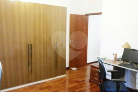 Sobrado à venda com 3 quartos, sendo 1 suíte, em Campo Grande, São Paulo, SP