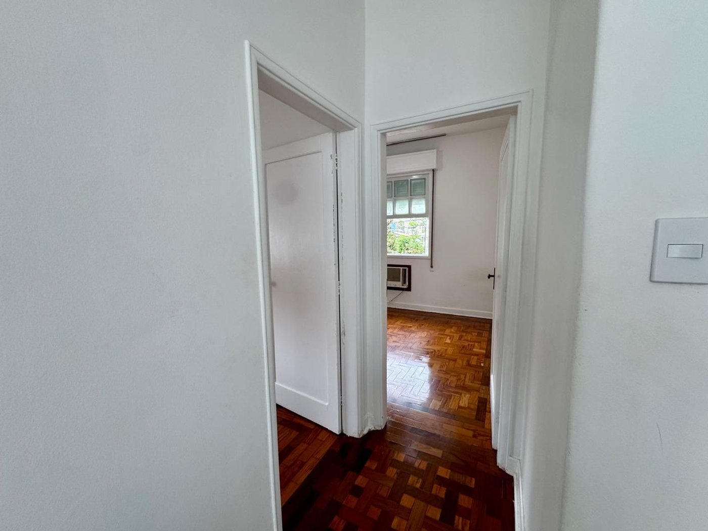 CASA AMPLA COM QUINTAL  150m² - 1.799.000,00 - Aparecida - Santos/SP
