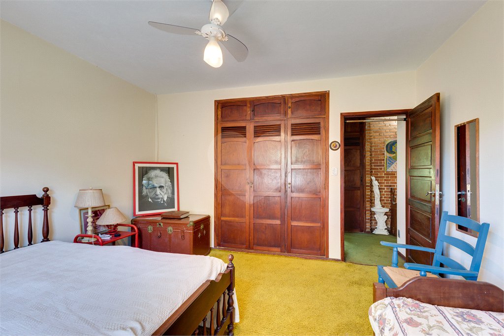Casa à venda com 4 quartos, sendo 1 suíte,  em Jardim Marajoara, São Paulo, SP