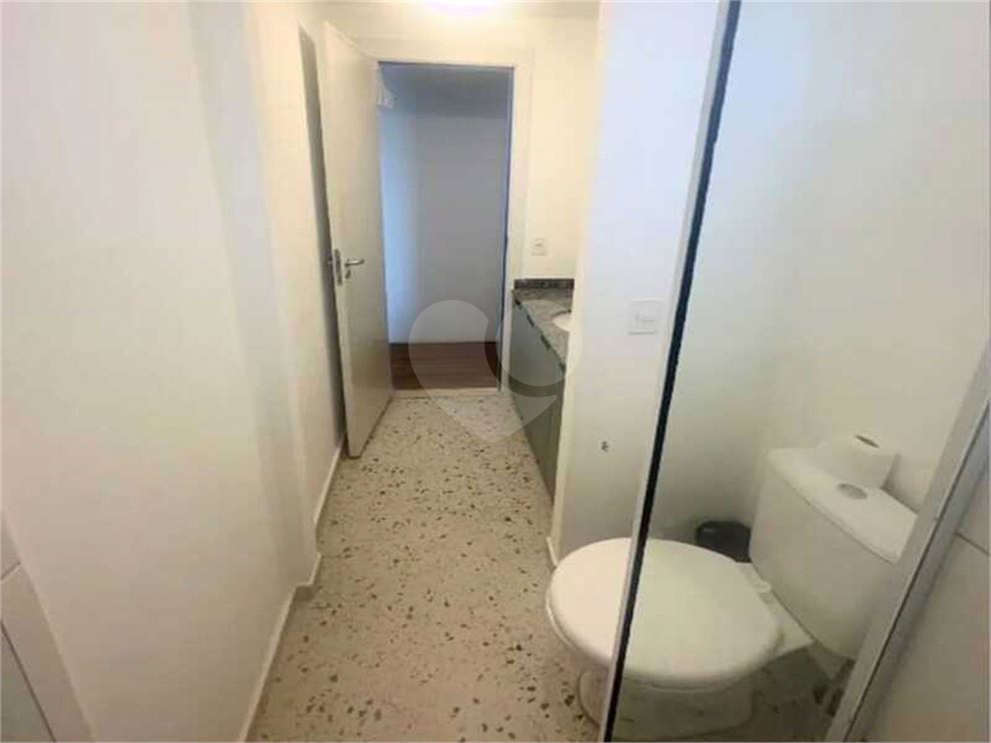 Apartamento à venda com 2 quartos, sendo 1 suíte,  em Santo Cristo, Rio de Janeiro, RJ