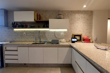 Apartamento à venda com 3 quartos, sendo 2 suítes, em Tijuca, Rio de Janeiro, RJ