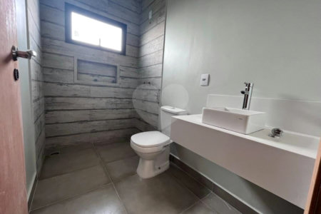 Casa à venda com 4 suítes no condomínio Village Saint Charbel, Araçoiaba da Serra - SP