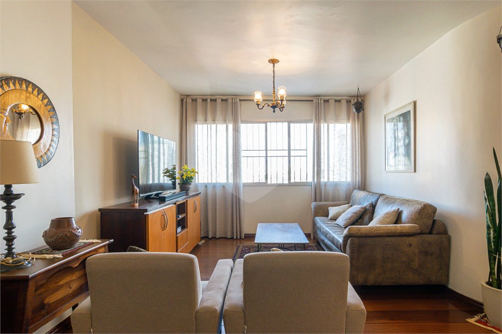 Apartamento à venda com 3 quartos, sendo 1 suíte, em Perdizes, São Paulo, SP
