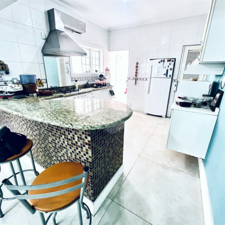 Casa à venda com 3 quartos, sendo 1 suíte, em Vila Nastri, Itapetininga, SP