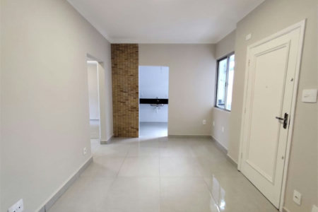Apartamento com 2 dormitórios à venda, 65 m² por R$ 444.000,00 - Gonzaga - Santos/SP