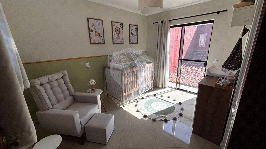 Casa à venda com 3 quartos, sendo 2 suítes,  em Jardim Juliana, Mogi das Cruzes, SP