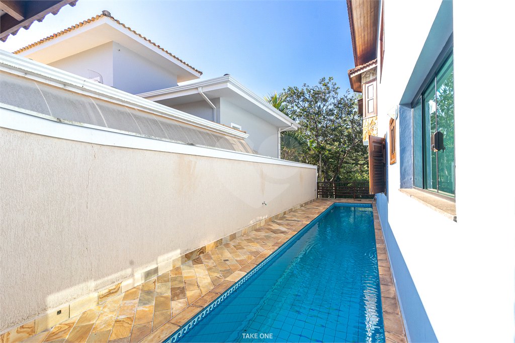 Belíssimo sobrado com piscina aquecida no Condomínio Villagio Capriccio - Louveira SP.