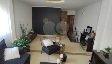 Sobrado à venda com 4 quartos, sendo 1 suíte,  em Vila Maria Alta, São Paulo, SP