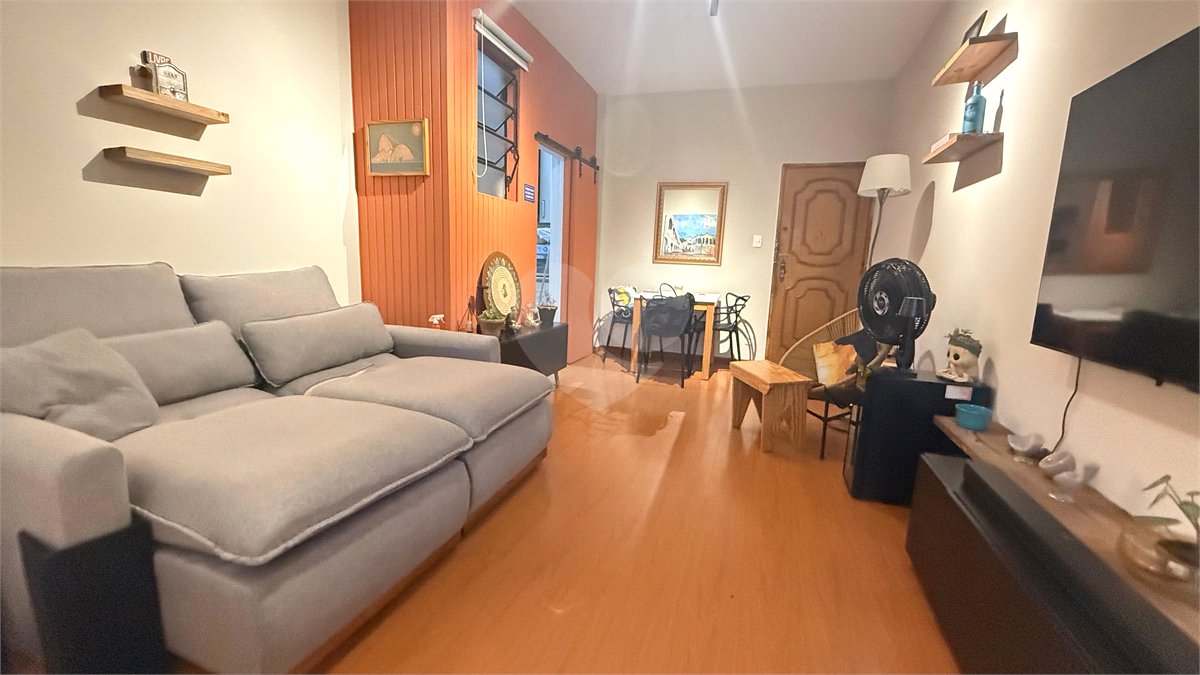 Cobertura à venda com 3 quartos, sendo 1 suíte,  em Flamengo, Rio de Janeiro, RJ