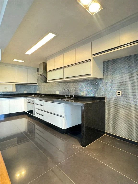 Apartamento à venda com 2 quartos, sendo 1 suíte, em Parque do Morumbi, São Paulo, SP