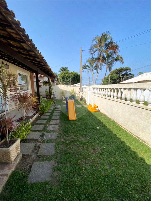 Casa em condomínio à venda com 4 quartos, sendo 1 suíte, em Baleia, São Pedro da Aldeia, RJ