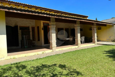 Casa Térrea à venda com 2 suítes em Socorro, São Paulo, SP