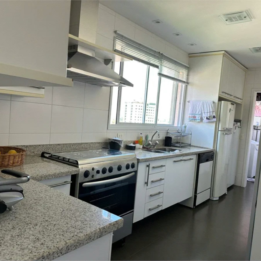 Apartamento à venda com 3 suítes em Vila Suzana, São Paulo, SP