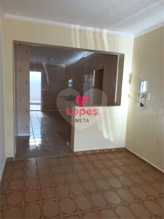 Casa à venda com 5 quartos em Parque Jaraguá, Taubaté, SP