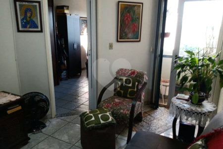 Apartamento à venda com 1 suíte em Jardim das Roseiras, Araraquara, SP