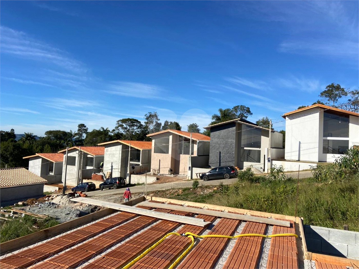 Casa à venda com 2 quartos, sendo 1 suíte, no condomínio Águas de São Pedro, Mairiporã - SP
