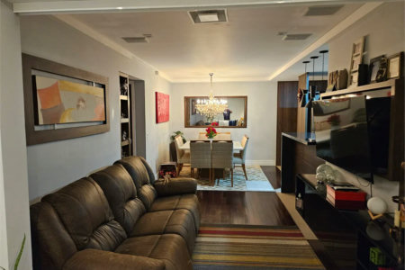Apartamento à venda com 2 quartos, sendo 1 suíte,  em Vila Andrade, São Paulo, SP