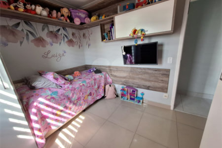 Apartamento à venda com 3 quartos, sendo 1 suíte,  em Vila Gustavo, São Paulo, SP