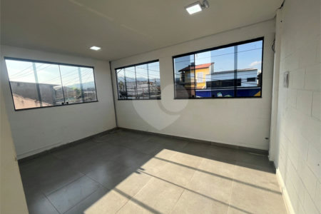 Salão Comercial para alugar em Vila Mogilar, Mogi das Cruzes, SP