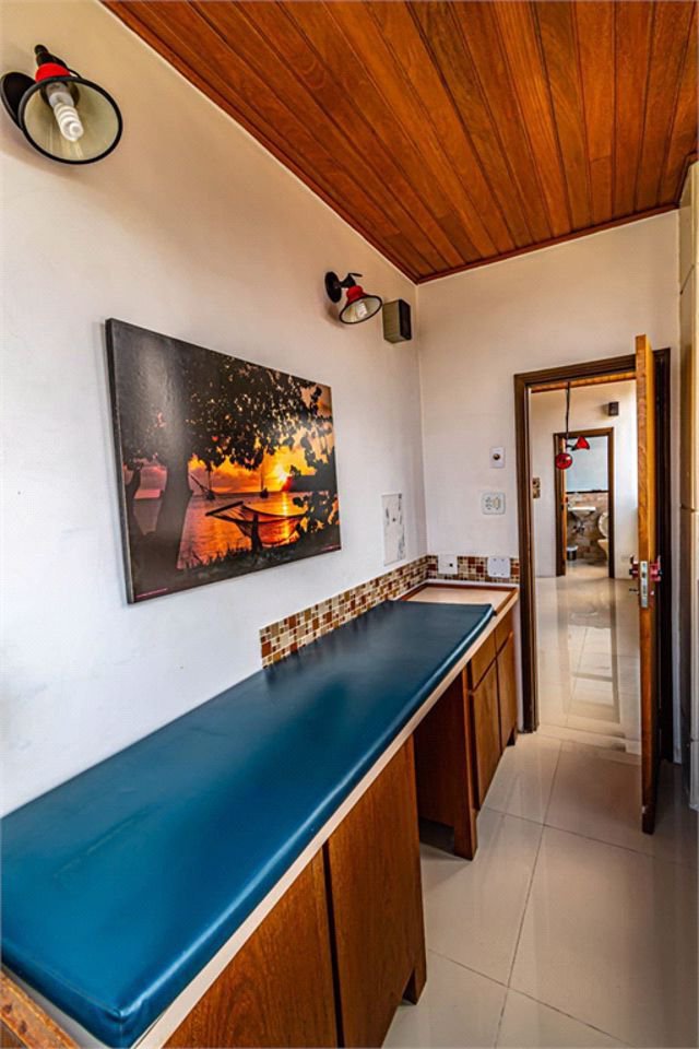 Sala Comercial à Venda na Encruzilhada – 100 M² – Santos/Sp