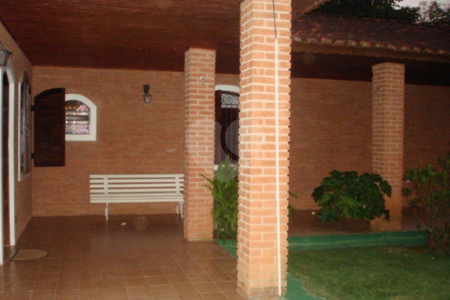 Chácara à venda com 3 quartos, sendo 2 suítes, em Pinhal, Jarinu, SP