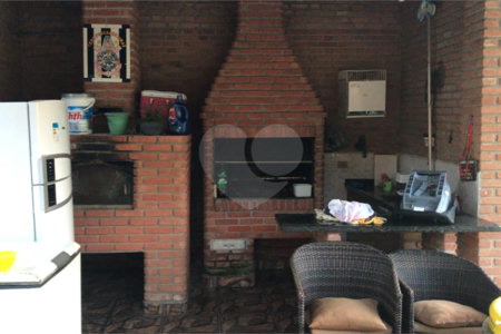 Chácara à venda com 3 quartos, sendo 1 suíte,  em Jardim Estância Brasil, Atibaia, SP