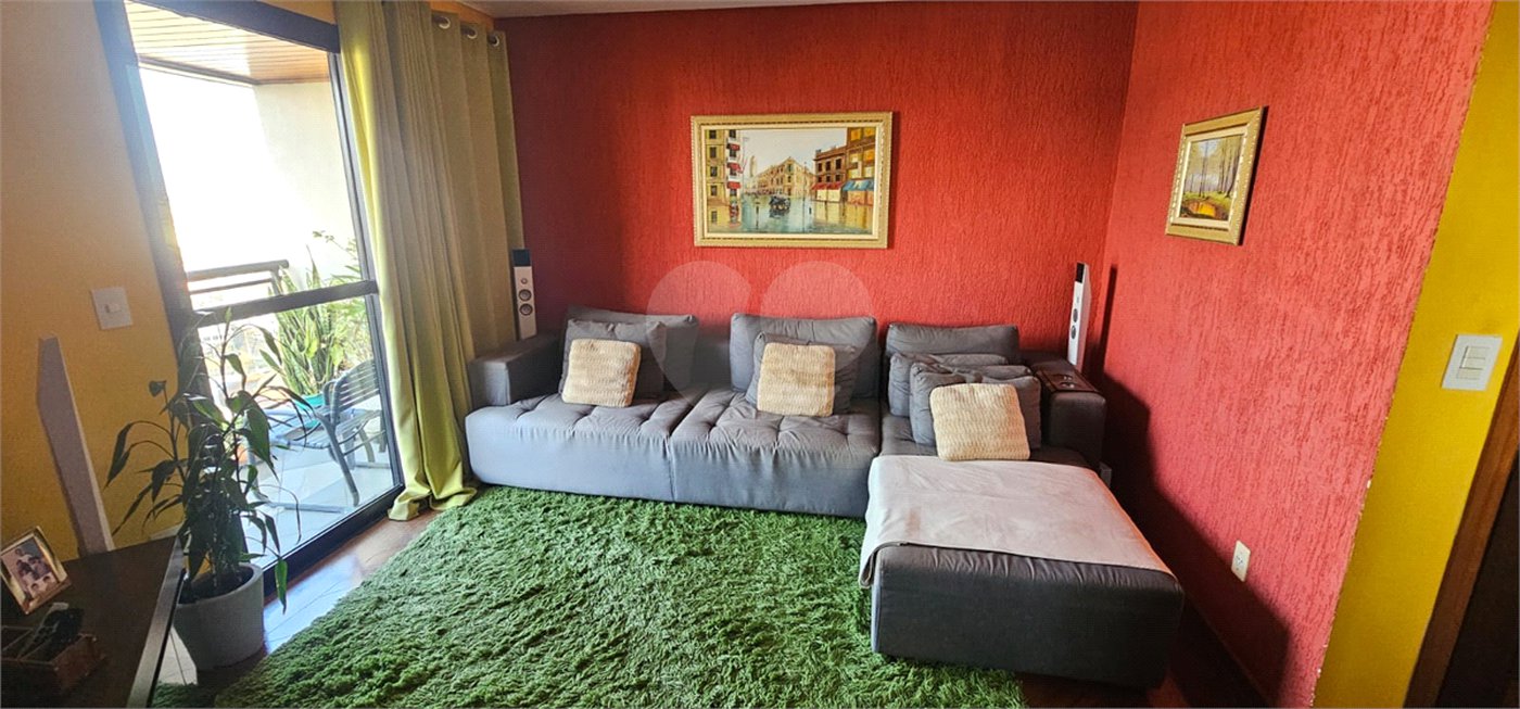 Apartamento à venda com 3 suítes em Sítio São José, Suzano, SP