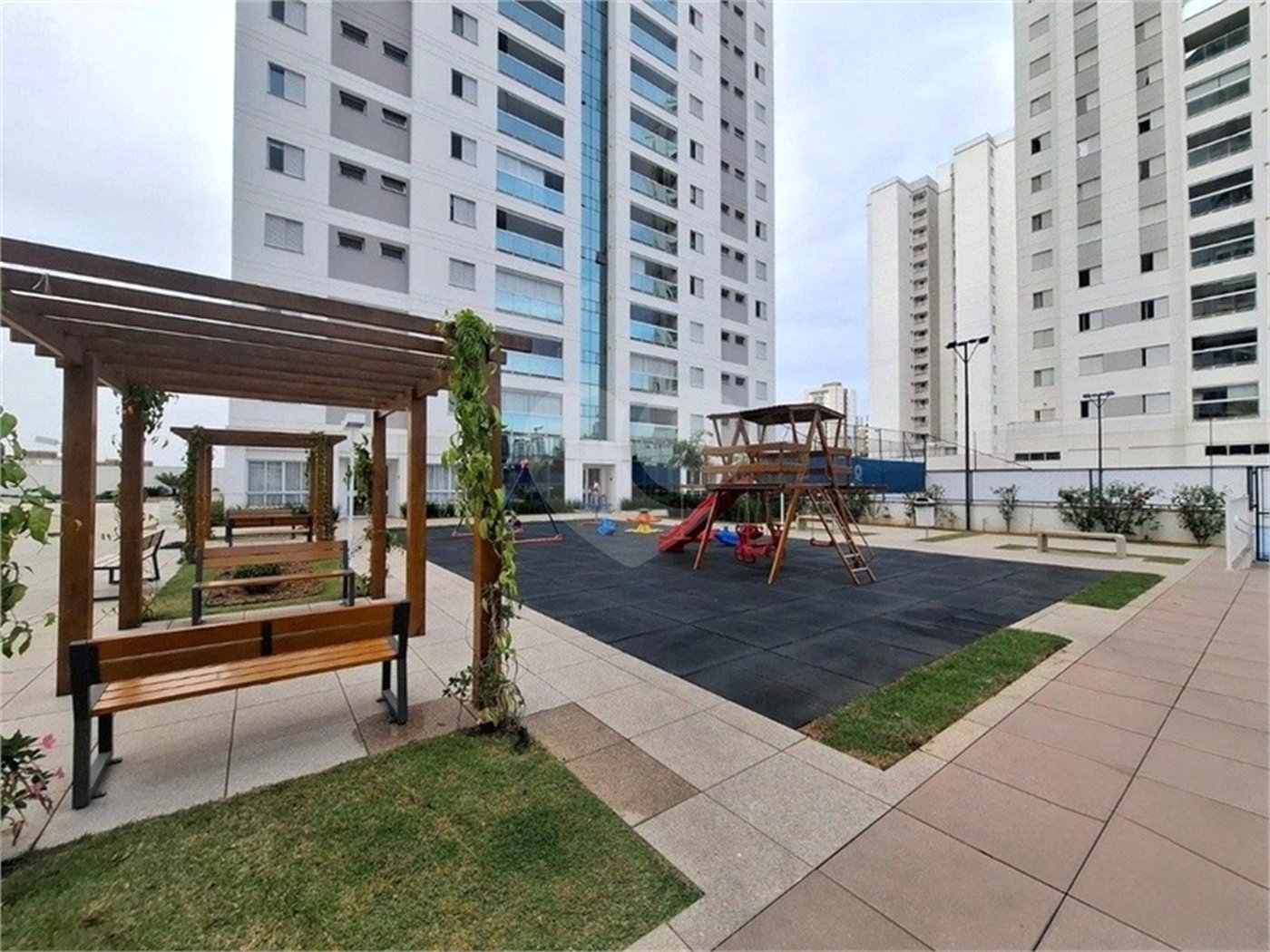 Apartamento à venda com 3 quartos, sendo 1 suíte, em Parque Campolim, Sorocaba, SP