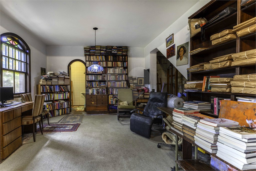 Casa à venda ou para alugar com 4 quartos, sendo 2 suítes, em Jardim Leonor, São Paulo, SP