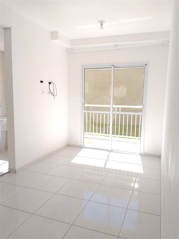 Apartamento à venda com 2 quartos em João Xxiii, Vinhedo, SP