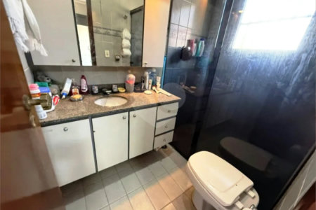 Sobrado à venda com 3 quartos, sendo 1 suíte, em Campo Grande, São Paulo, SP