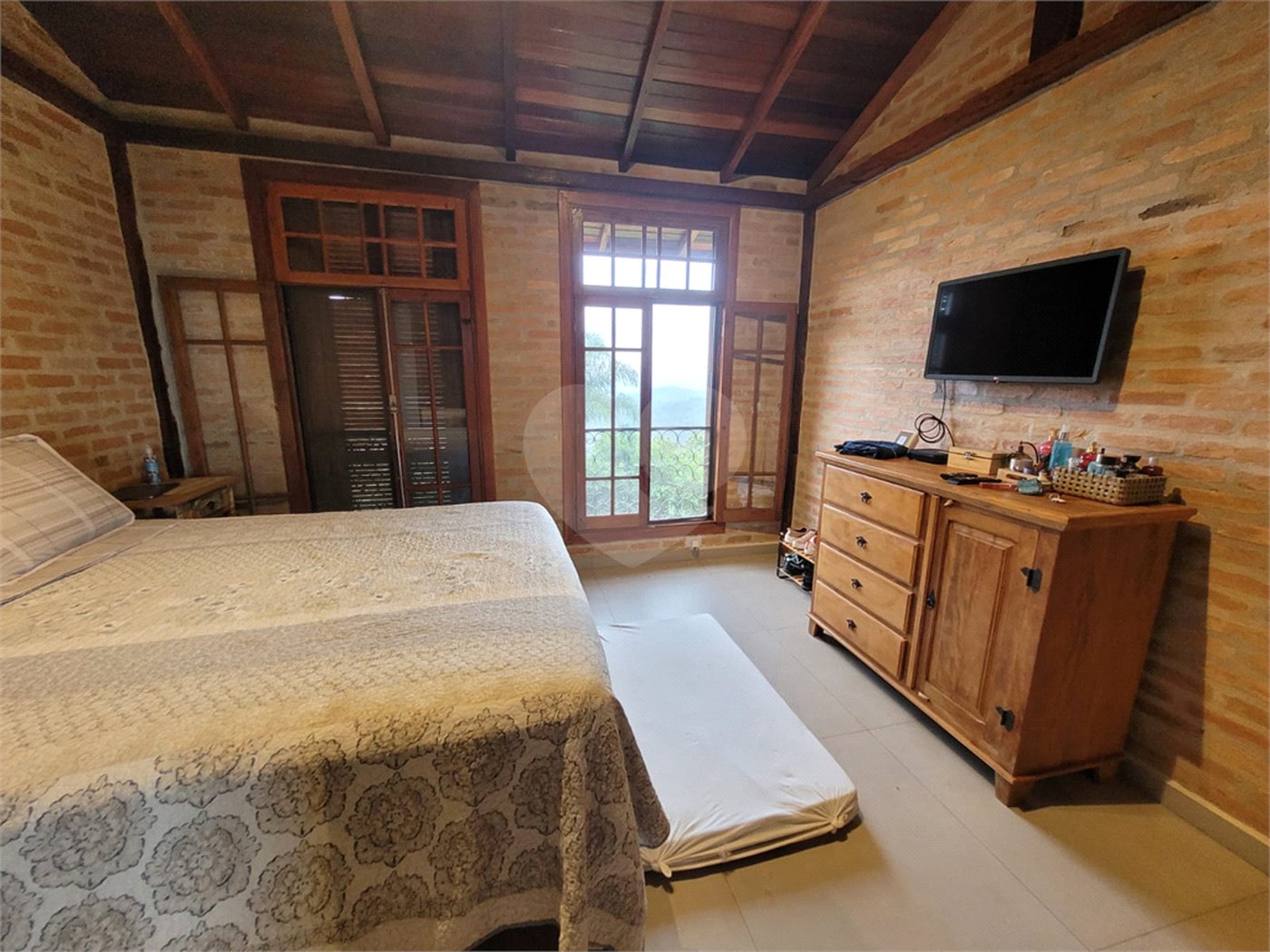 Casa à venda com 2 quartos, sendo 1 suíte, em Serra da Cantareira, Mairiporã, SP