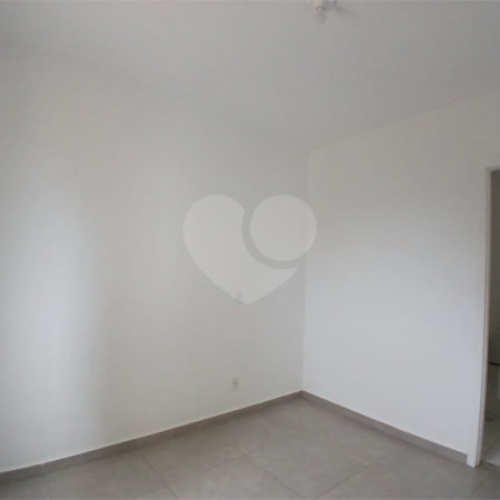 Apartamento à venda com 2 quartos, sendo 1 suíte, em Chácaras Manão, Mairinque, SP