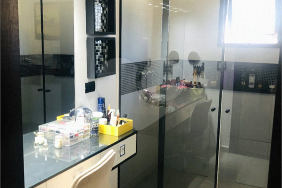 Sobrado à venda com 3 quartos, sendo 1 suíte, em Jardim Peri, São Paulo, SP
