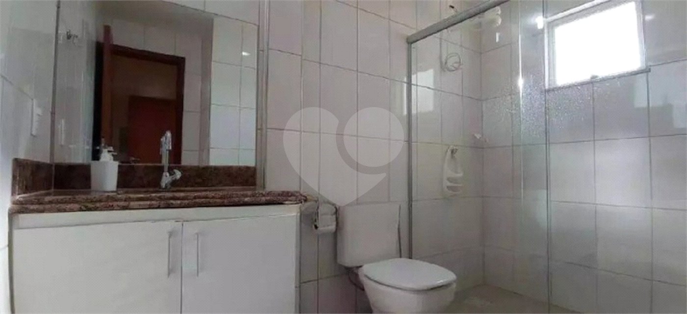 Cobertura à venda com 4 quartos, sendo 2 suítes,  em Algodoal, Cabo Frio, RJ