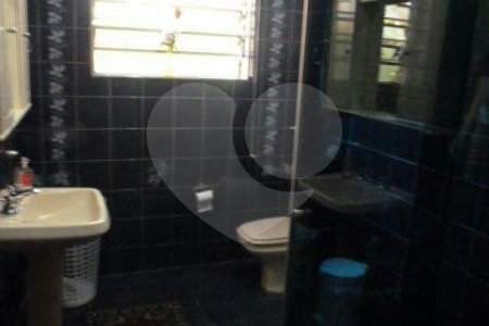 Casa Térrea à venda com 3 quartos, sendo 1 suíte, em Caxingui, São Paulo, SP