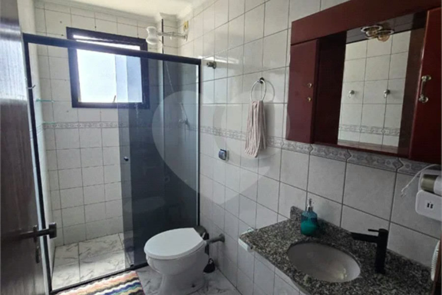 Belíssimo apartamento recém reformado na Praia Grande.