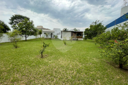 Casa à venda com 3 suítes no condomínio Village Ipanema I, Araçoiaba da Serra - SP