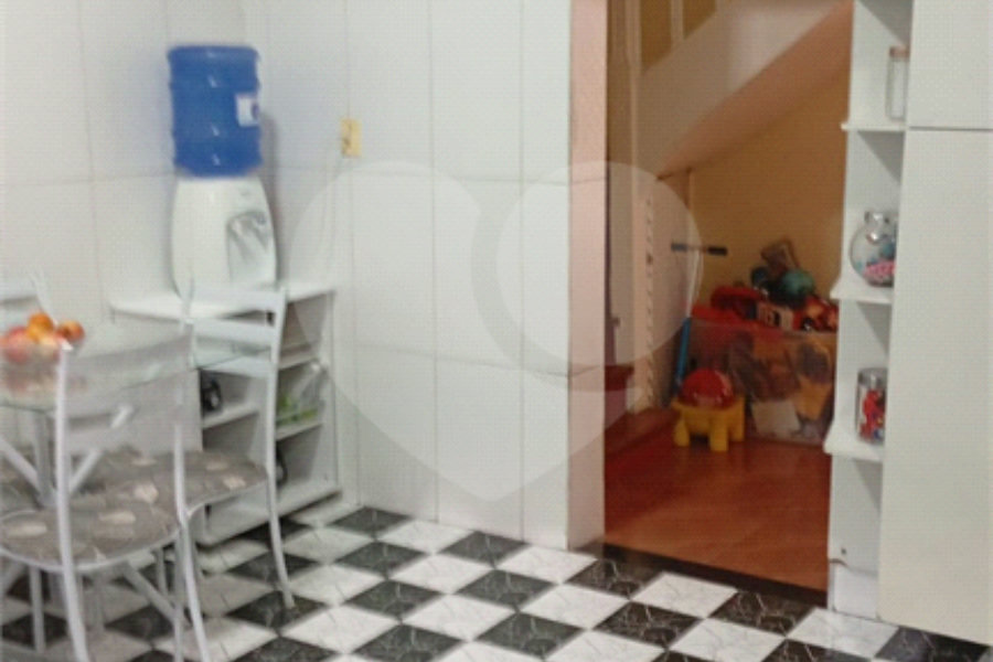 Casa de Vila à venda com 2 quartos, sendo 1 suíte, em Bom Retiro, São Paulo, SP