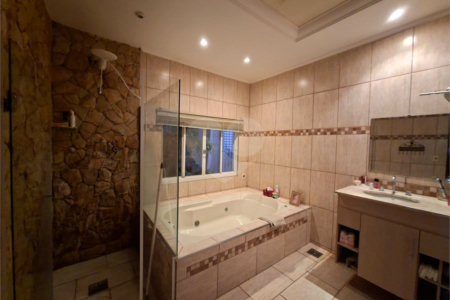 Chácara à venda com 3 quartos, sendo 1 suíte,  em Ribeirãozinho, Alambari, SP