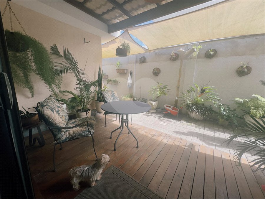 Casa em condomínio à venda com 4 quartos, sendo 2 suítes,  em Caravelas, Armação dos Búzios, RJ