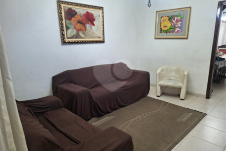 Casa de Vila à venda com 3 quartos, sendo 1 suíte, em Vila Bertioga, São Paulo, SP