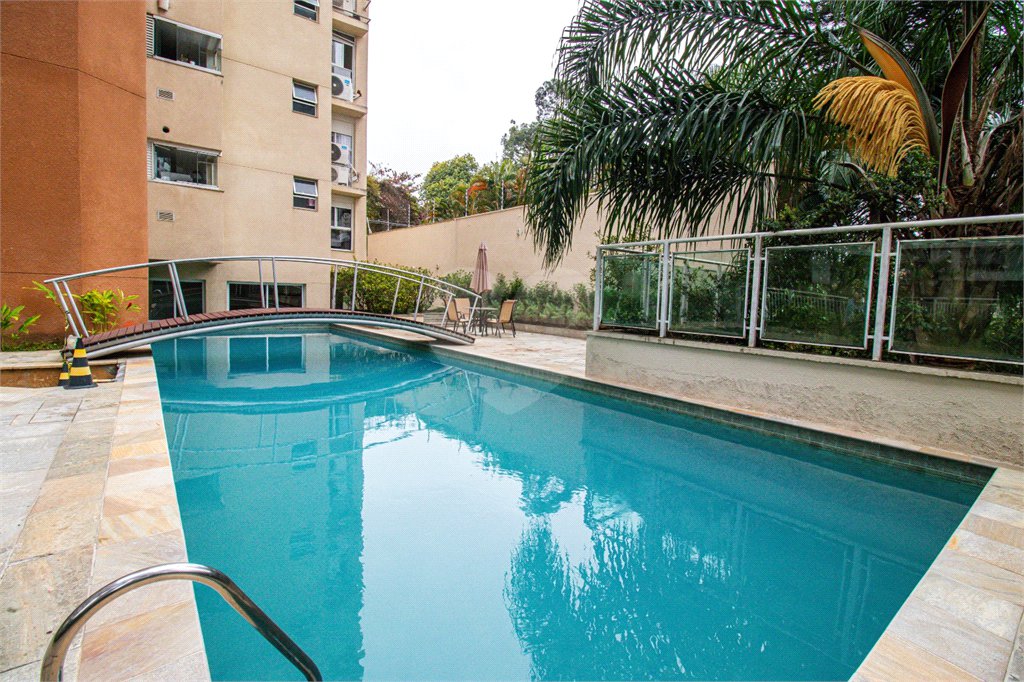 Apartamento à venda com 4 quartos, sendo 2 suítes, em Jardim Prudência, São Paulo, SP