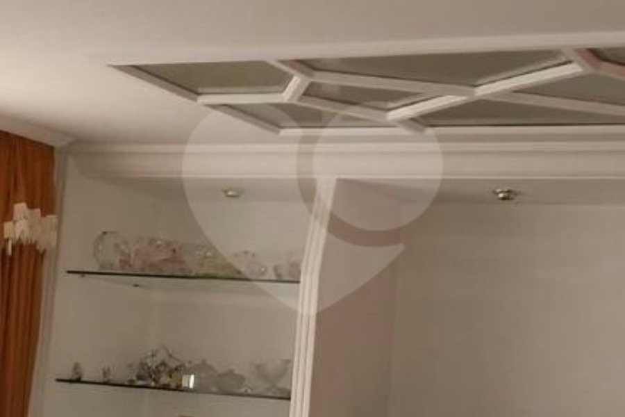 Sobrado à venda com 4 quartos, sendo 2 suítes, em Tremembé, São Paulo, SP