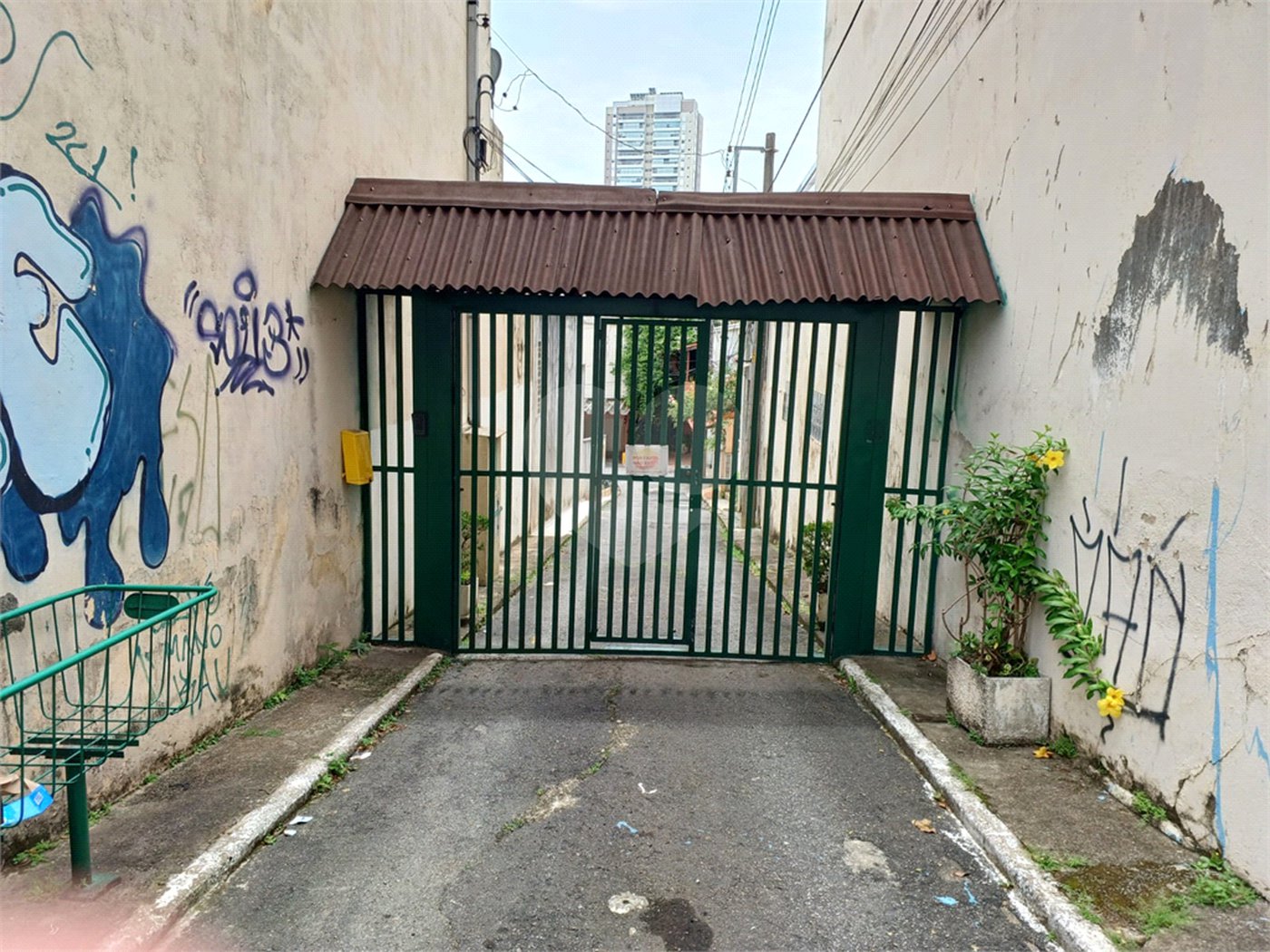 Sobrado à venda com 3 quartos em Santa Terezinha, São Paulo, SP